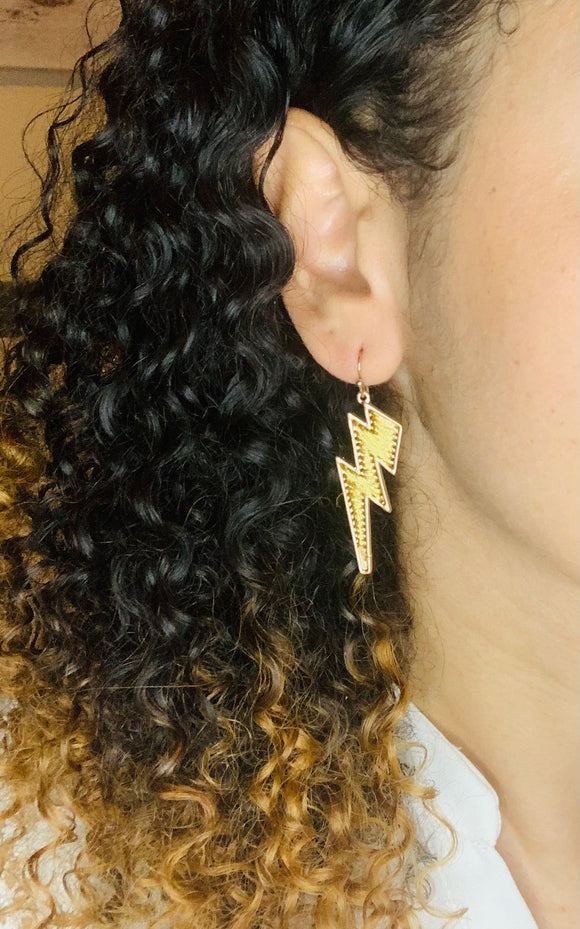 Fine Thread Lightning Bolt Earrings